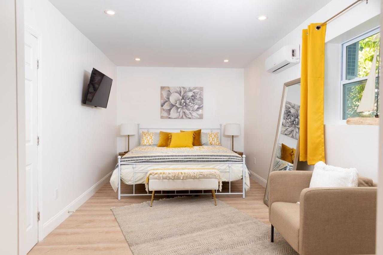 Beautiful Casita With King Bed And Private Patio Close To Calle 8, Mia Airport, Coral Gables Miami Dış mekan fotoğraf
