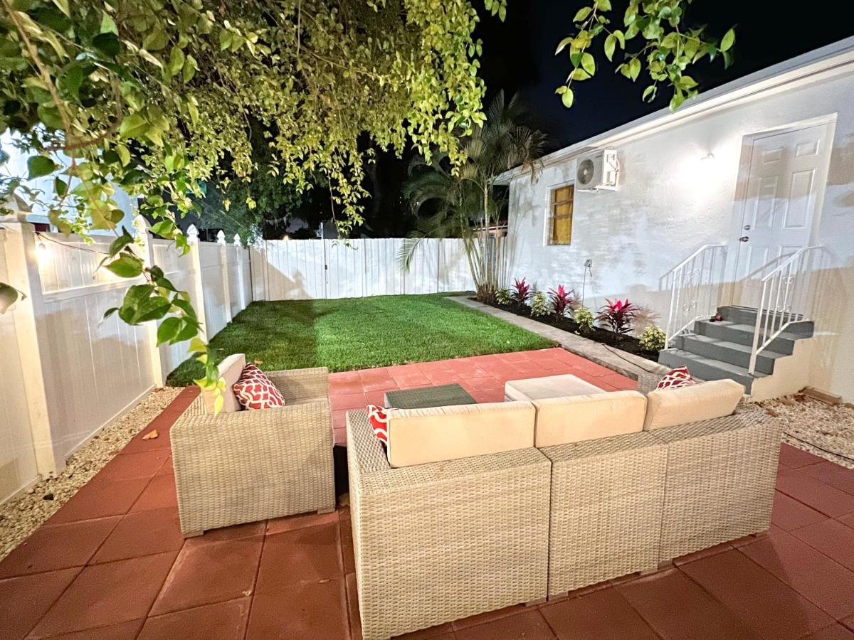 Beautiful Casita With King Bed And Private Patio Close To Calle 8, Mia Airport, Coral Gables Miami Dış mekan fotoğraf
