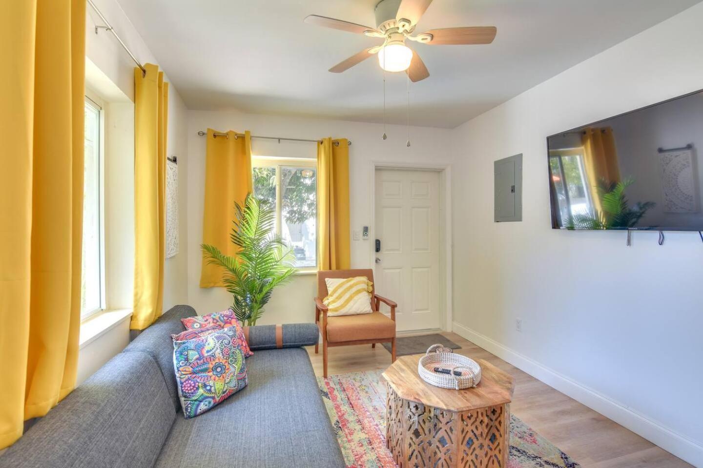 Beautiful Casita With King Bed And Private Patio Close To Calle 8, Mia Airport, Coral Gables Miami Dış mekan fotoğraf